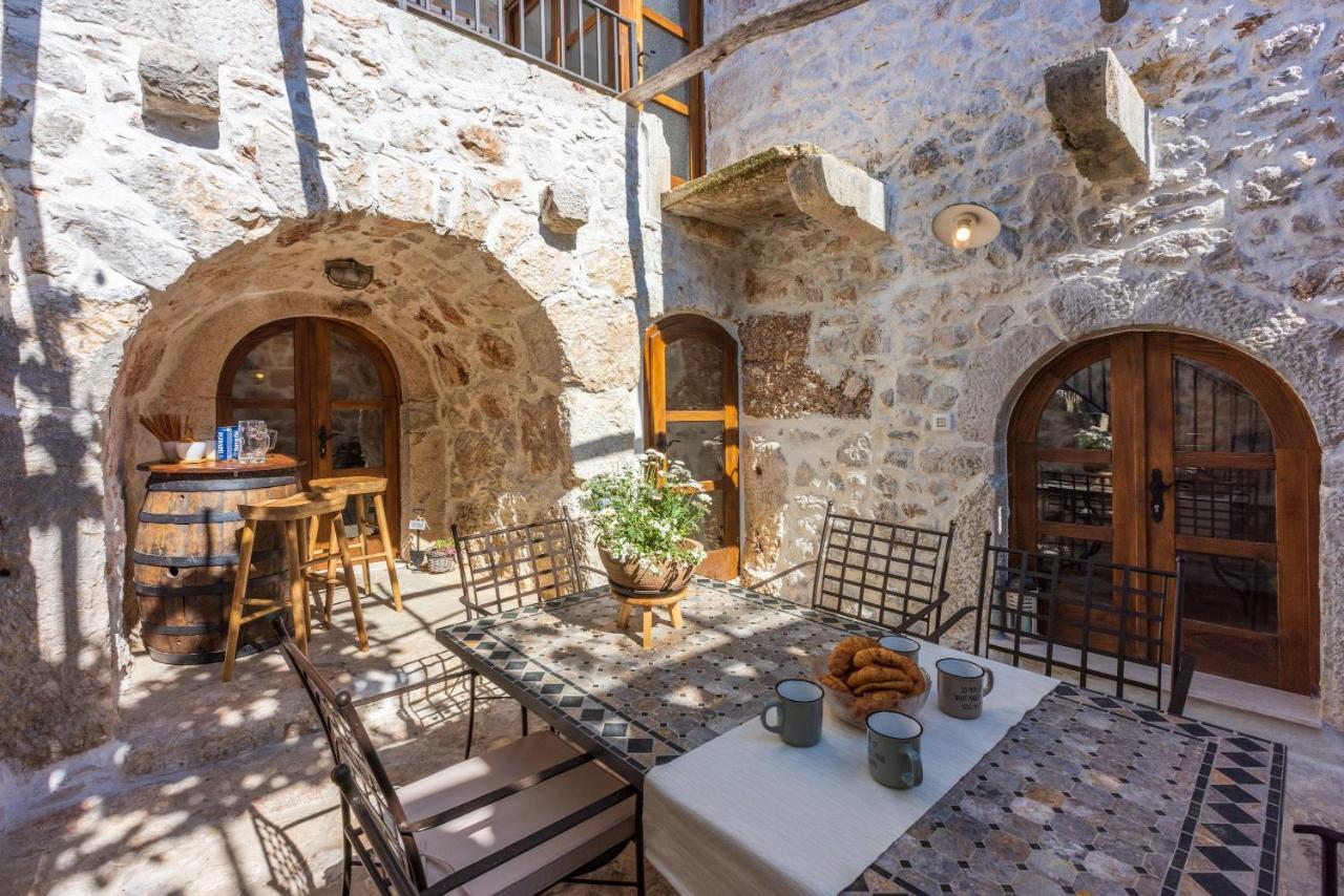 Stara Kuca - Old Stone House * Grižane